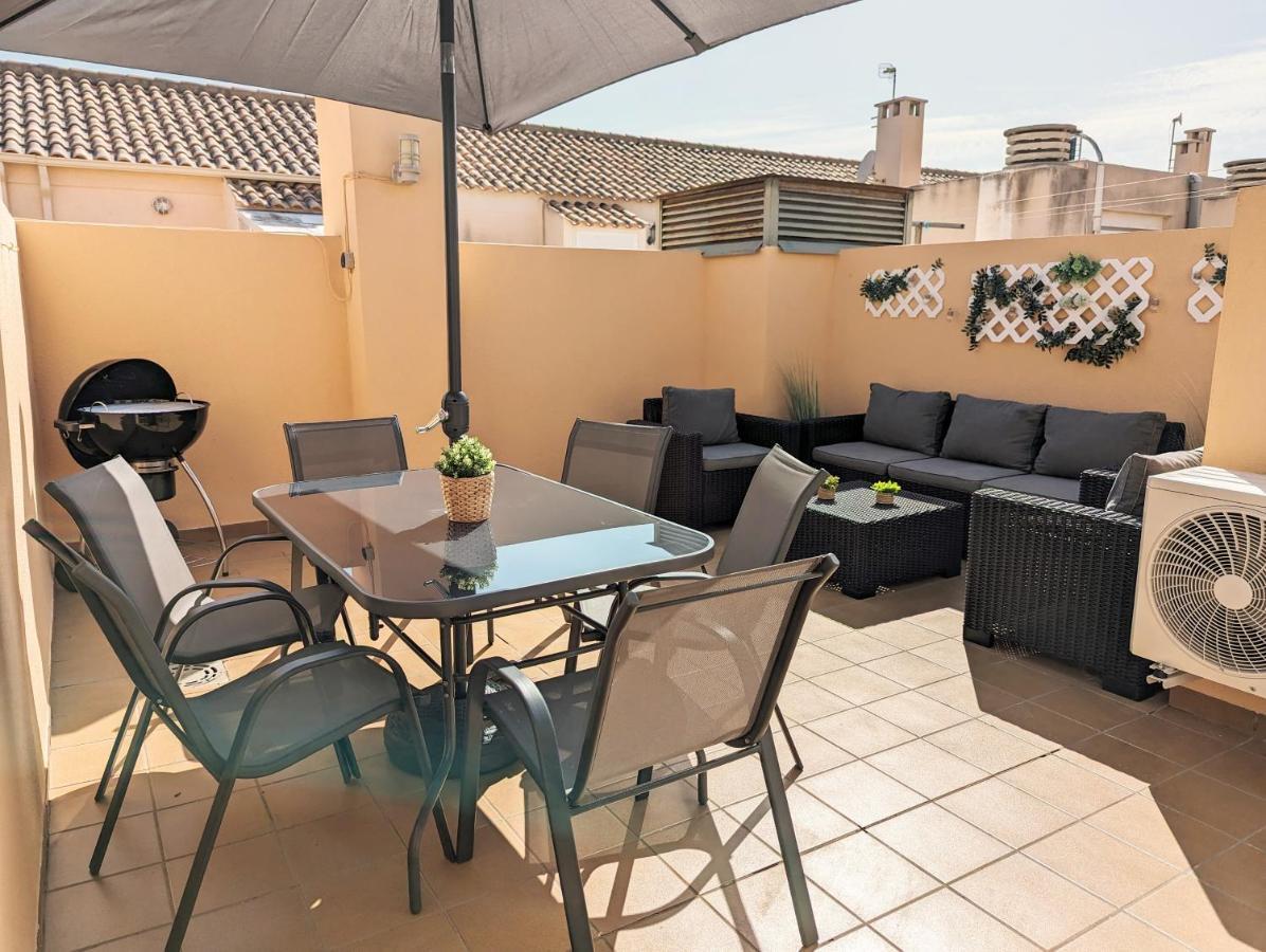 Apartamento Las Palmeras - Con Terraza, Barbacoa, Aire Acondicionado Y A 250M De La Playa! 洛斯阿尔卡萨雷斯 外观 照片